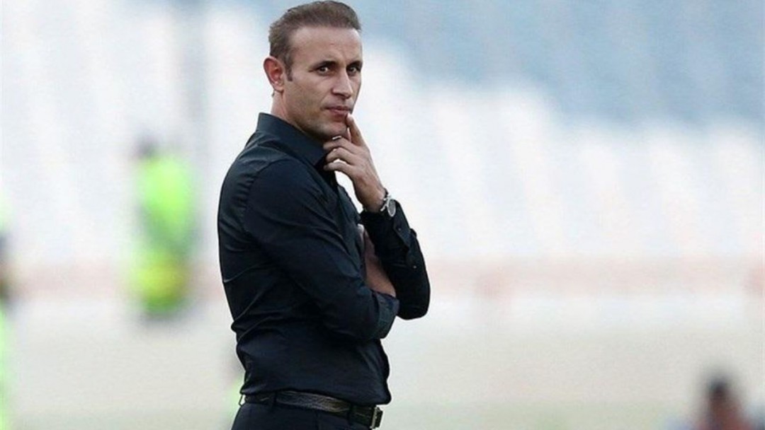 گل محمدی: ذهنیت بازیکنان پرسپولیس نباید به سمت قهرمانی برود