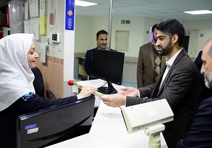 توزیع ۳۰۰ هزار ماسک در داروخانه‌های قم