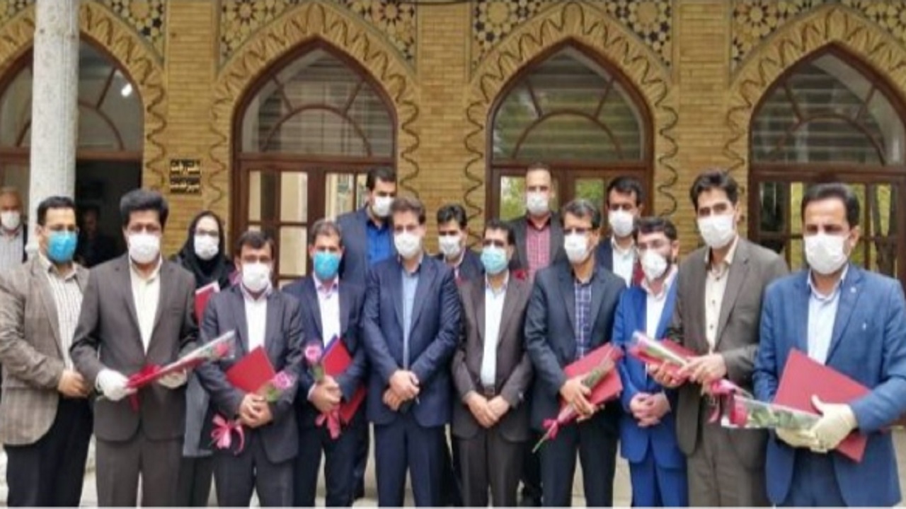 تجلیل از رؤسای شبکه‌های بهداشت چهارمحال و بختیاری
