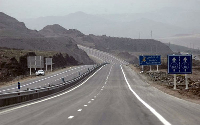 سرقت حدود ۲۳ هزار انواع علائم ایمنی در جاده‌های سیستان و بلوچستان