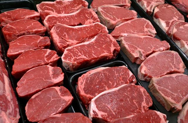 آغاز توزیع گوشت تنظیم بازار ماه رمضان در آذربایجان شرقی