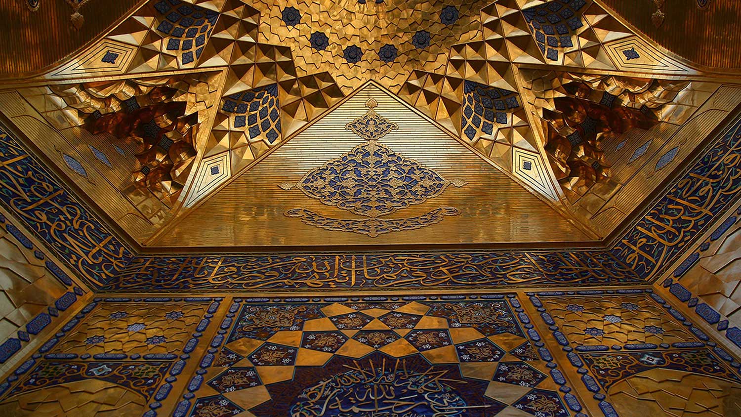 هنرنمایی شیخ بهایی در معماری حرم امام رضا(ع)/ اجلی:معماری ایرانی برگرفته از باورهای دینی است هنرنمایی شیخ بهایی در معماری حرم امام رضا(ع)/ اجلی:معماری ایرانی برگرفته از باورهای دینی است