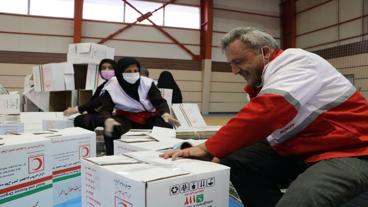 توزیع هزار و ۵۰۰ بسته معیشتی بین نیازمندان خراسان‌جنوبی