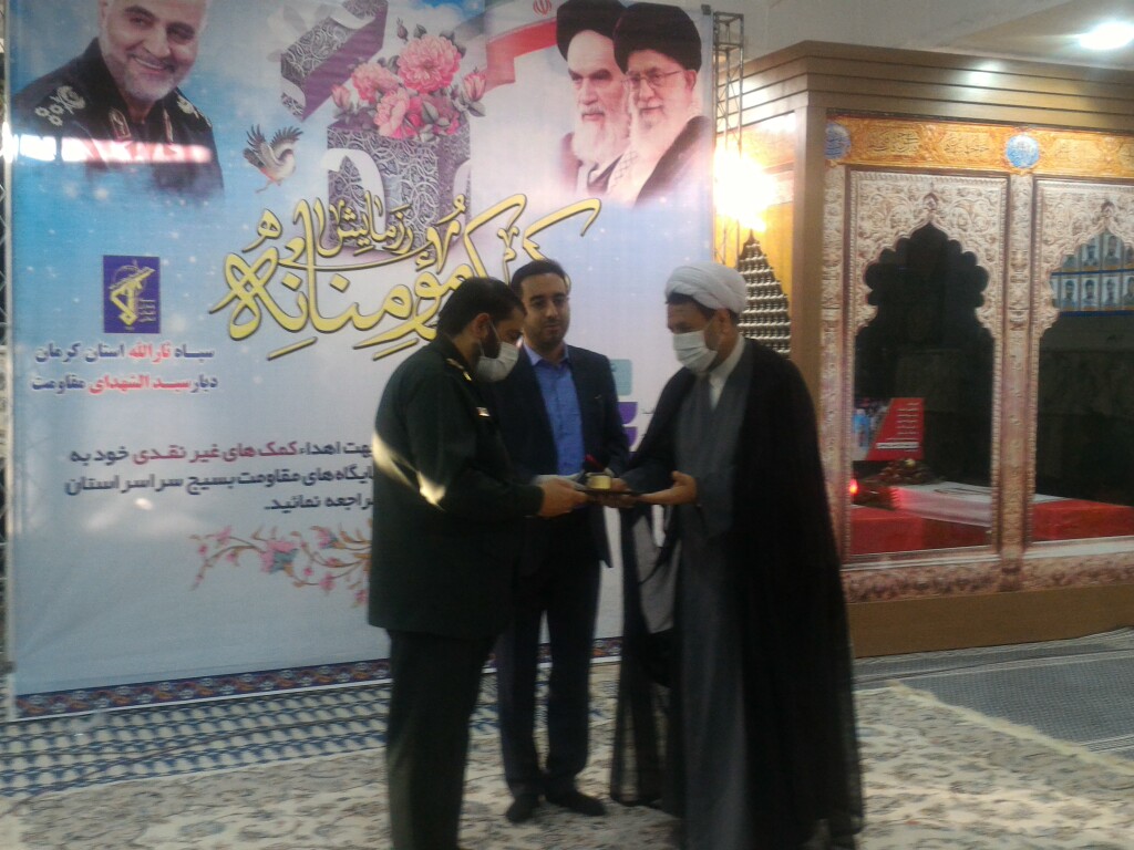 اهدای انگشتر حاج قاسم به فرمانده سپاه کرمان+تصاویر
