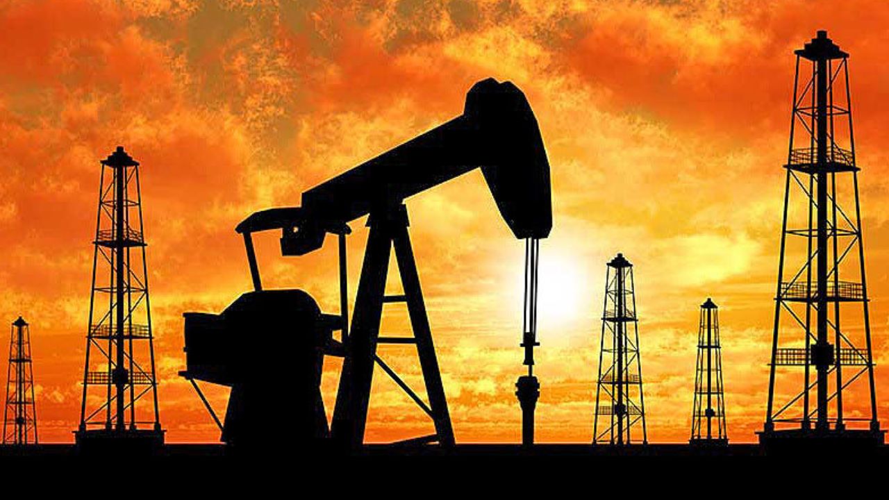 بروز نشانه‌هایی از کاهش تولید، قیمت نفت را افزایش داد