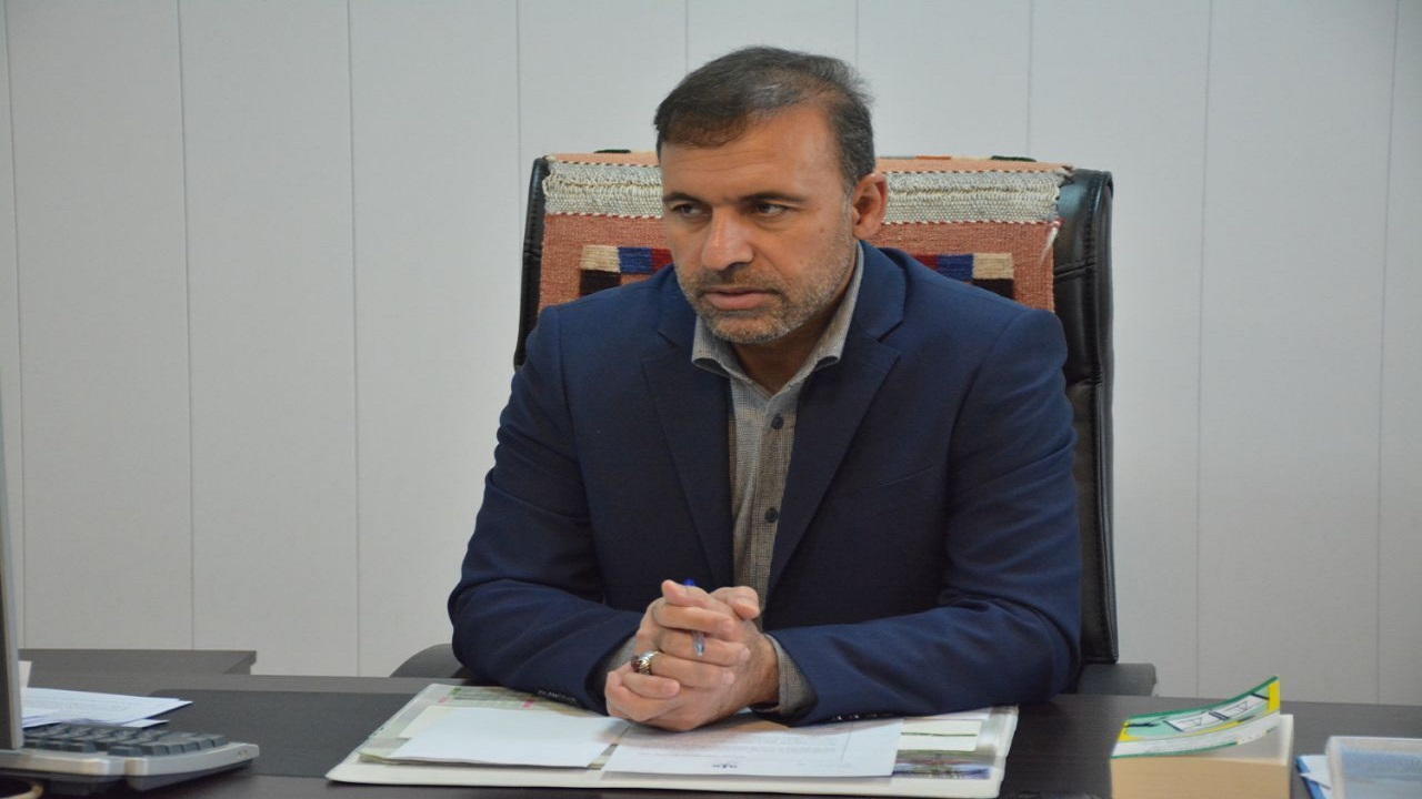 ۷۰۰ بسته غذایی بین نیازمندان بروجنی توزیع شد
