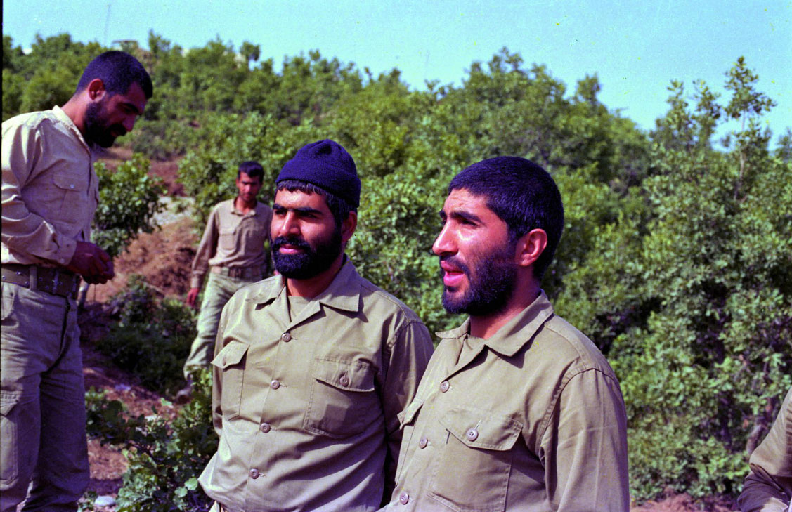 نقش جوانان در هشت سال دفاع مقدس