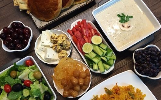 آیا در روز&zwnj;های کرونایی گرفتن روزه کار درستی است؟