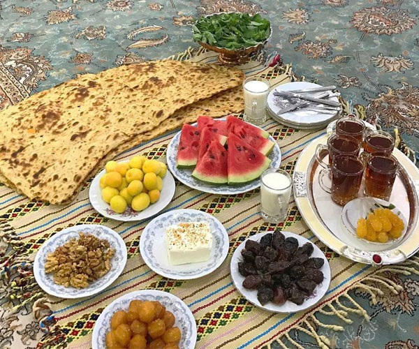 &laquo;افطار&raquo; و &laquo;سحر&raquo; چه غذایی بخوریم؟