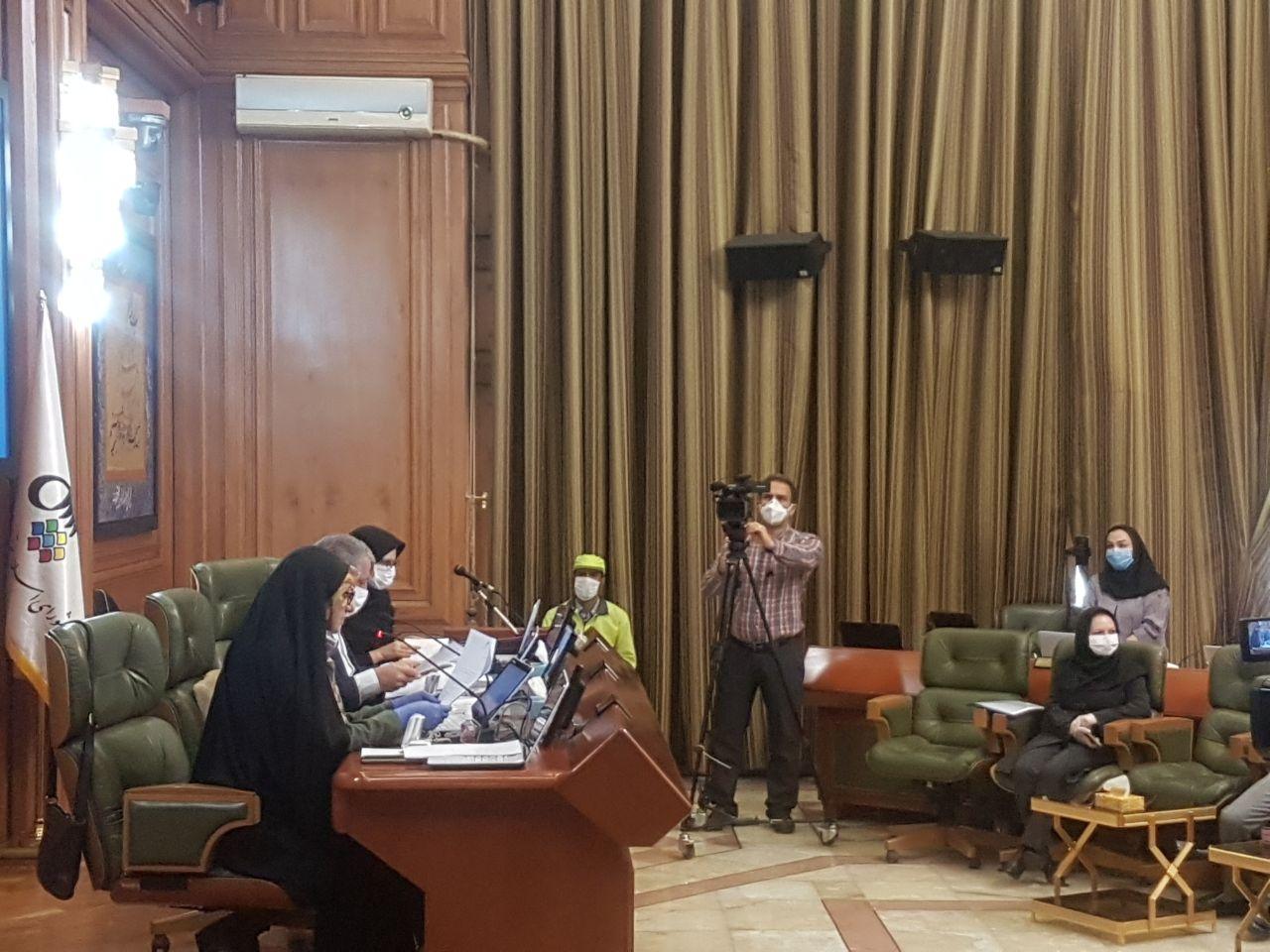 تجلیل از پاکبان تمسخر شده از سوی بازیگر زن