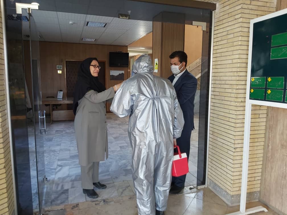 محیط زیست کرمان امحا زباله های بیمارستانی را بررسی می کند