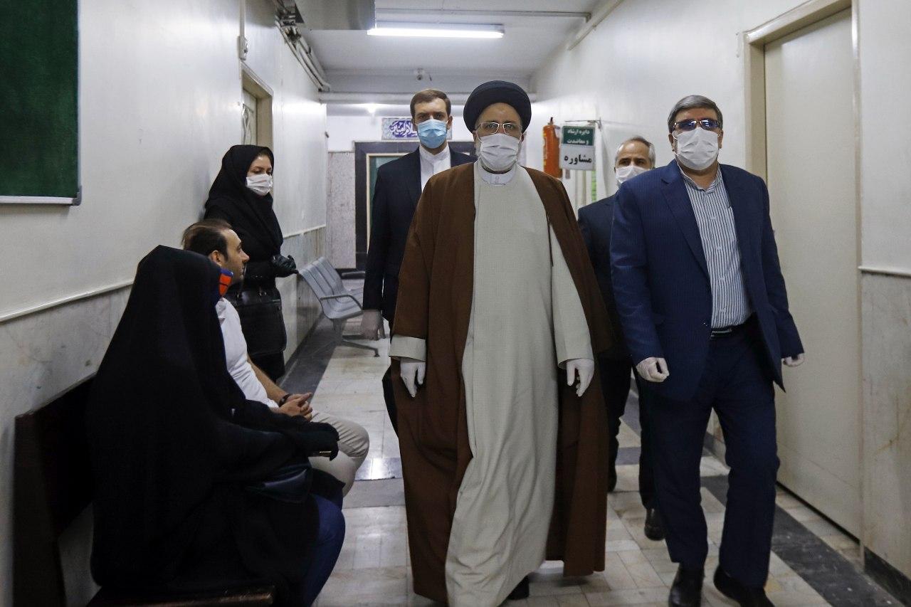 بازدید سرزده رئیس قوه قضاییه از دادسرا و دادگسترى شهرستان رى بازدید سرزده رئیس قوه قضاییه از دادسرا و دادگسترى شهرستان رى