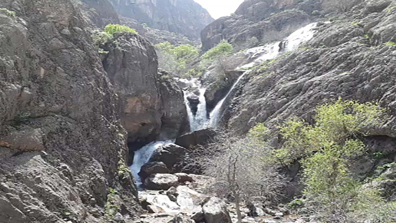 فیلمی از آبشار دره اسپر در دورود