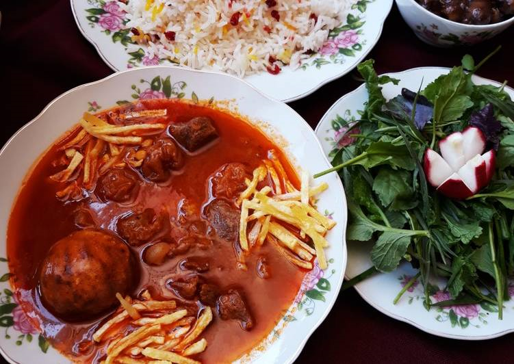 غذا&zwnj;های سحری در طهران قدیم/ از &laquo;آبگوشت آجیل&raquo; تا &laquo;آب جوجه&raquo; و &laquo;کوفته دست به گردن&raquo;
