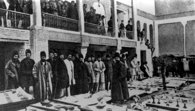 غذا&zwnj;های سحری در طهران قدیم/ از &laquo;آبگوشت آجیل&raquo; تا &laquo;آب جوجه&raquo; و &laquo;کوفته دست به گردن&raquo;