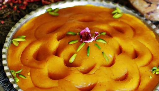 ۴ روش تهیه حلوای زعفرانی مجلسی و خوشمزه با تمام نکات