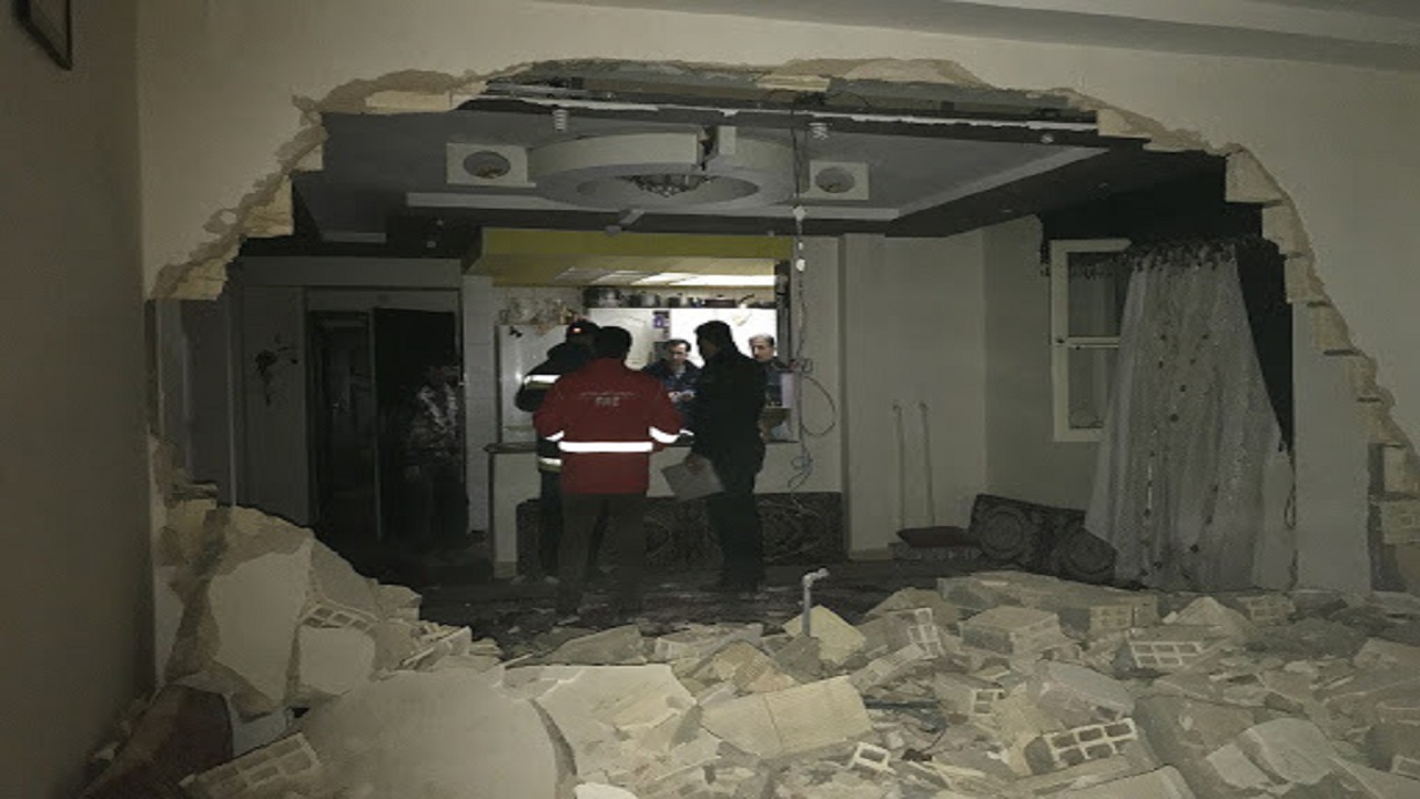 انفجار منزل مسکونی در اثر نشتی گاز در کرج