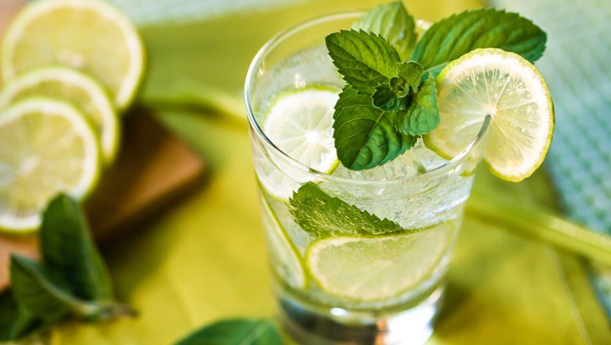 با خوردن این ۵ نوشیدنی در ماه رمضان تشنه نمی&zwnj;شوید