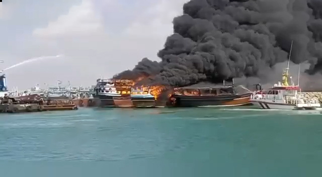 اسکله پشت شهر بندرعباس مجوز دارد؟