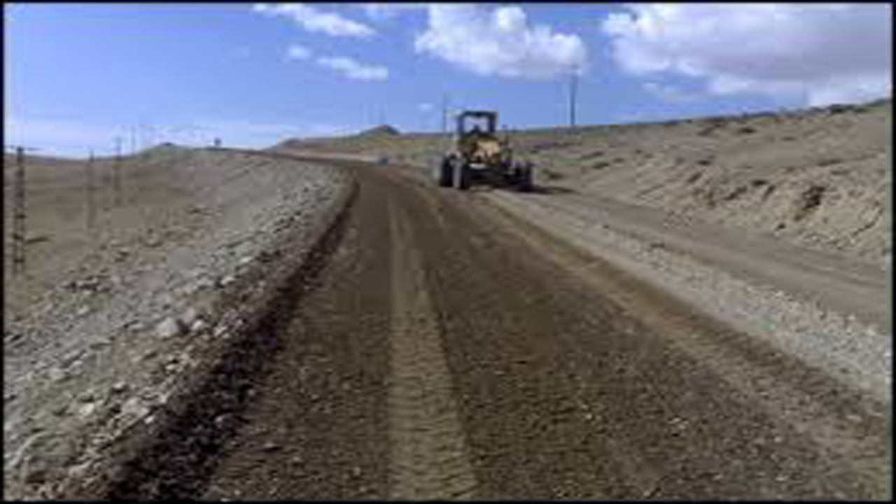 بهسازی معابر در روستای کوشک هزار بیضا