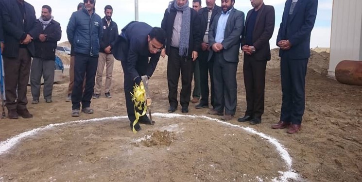 کلنگ ساخت مدرسه شبانه‌روزی در ایرانشهر به زمین زده شد