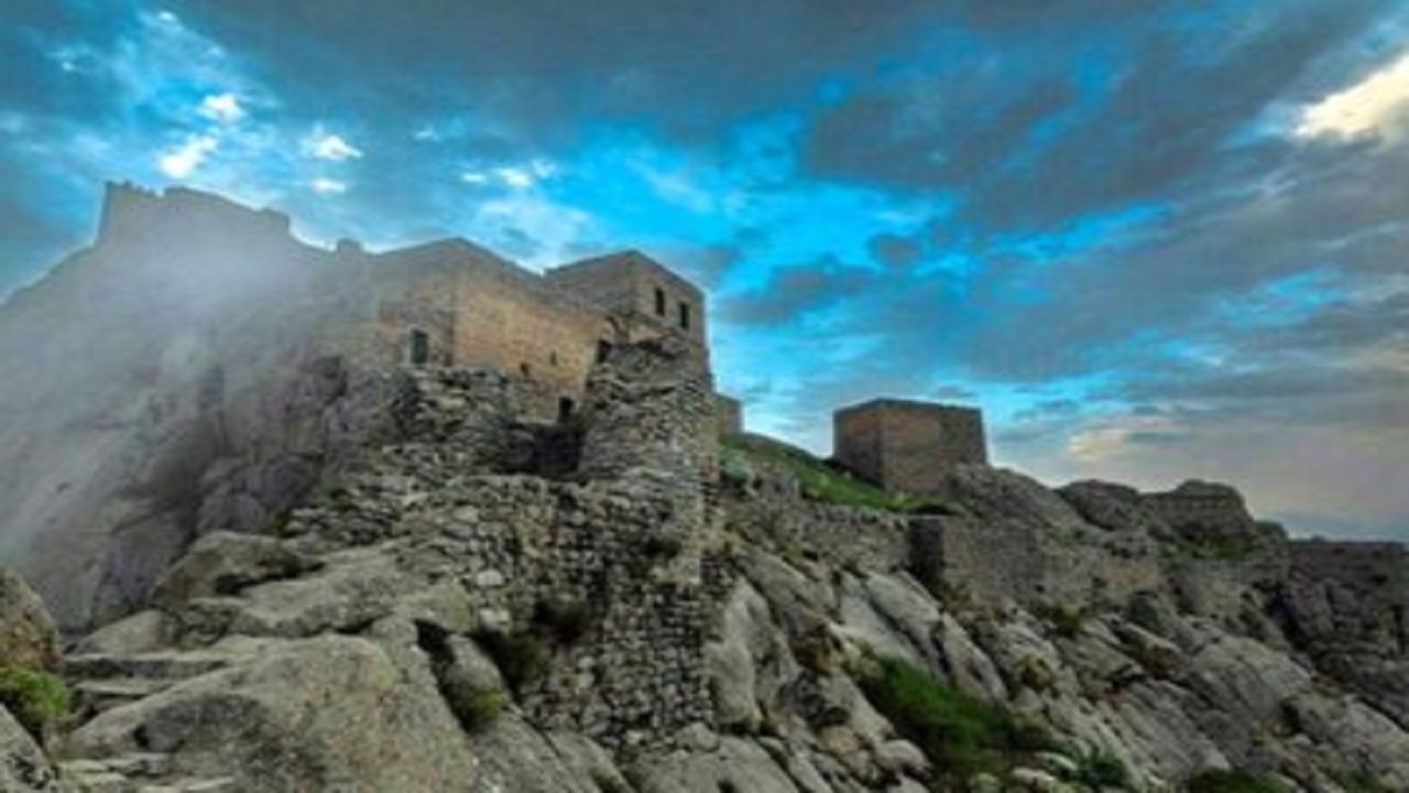 سرمایه‌گذاری ۲ میلیارد تومانی برای ساماندهی قلعه تاریخی بابک