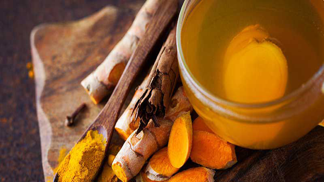 چای زردچوبه چه خاصیت&zwnj;هایی دارد؟ + طرز تهیه///////دپویی