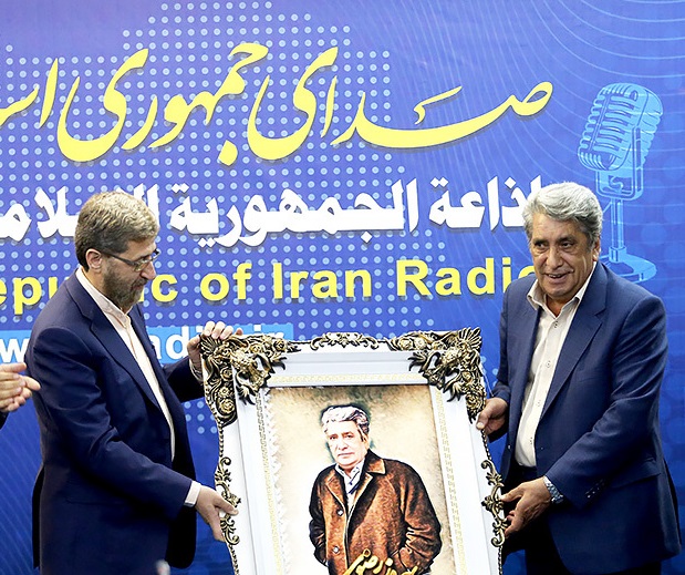 تجلیل و اهدای درجه یک هنری به بهروز رضوی، صدای ماندگار و خاطره ساز رادیو
