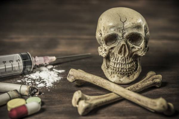 آنچه باید درباره عوارض استفاده از مواد مخدر بدانید
