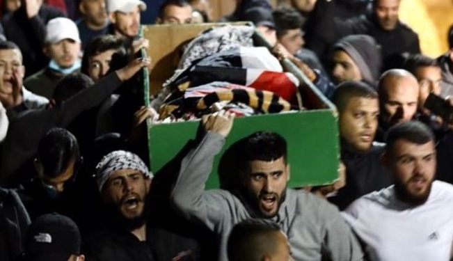 برگزاری مراسم تشییع جوان معلول فلسطینی با حضور صدها نفر