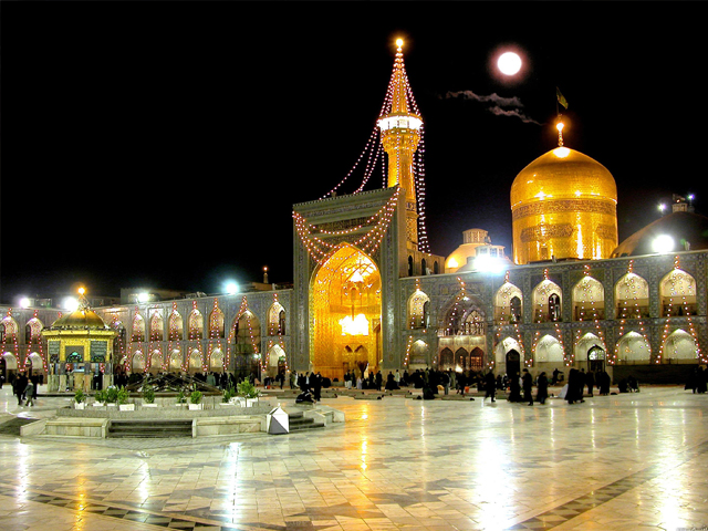 حال و هوای حرم امام رضا(ع) در قاب دوربین + فیلم