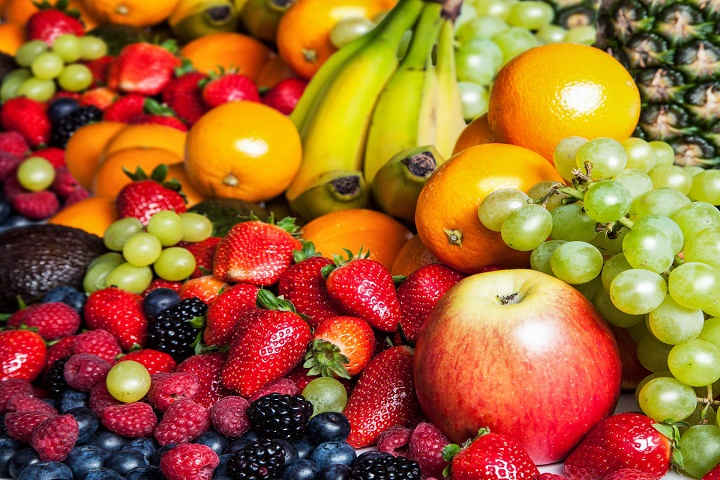بی اهمیت بودن زمان مصرف میوه جات در طول روز/ آیا مصرف میوه بعد از غذا توصیه می شود؟/ شکل میوه جات تاثیری در عملکرد بهتر بدن نخواهند داشت