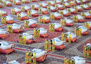 دستان نیازمندان شوش با کمک‌های مومنانه پُر شد