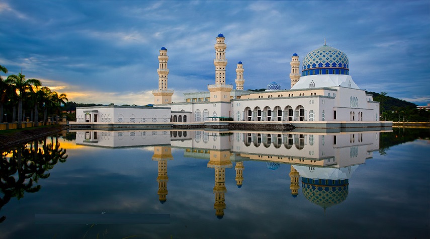 مسجد کوتاکینابالو، از زیباترین و معروف&zwnj;ترین مساجد معروف مالزی + تصاویر