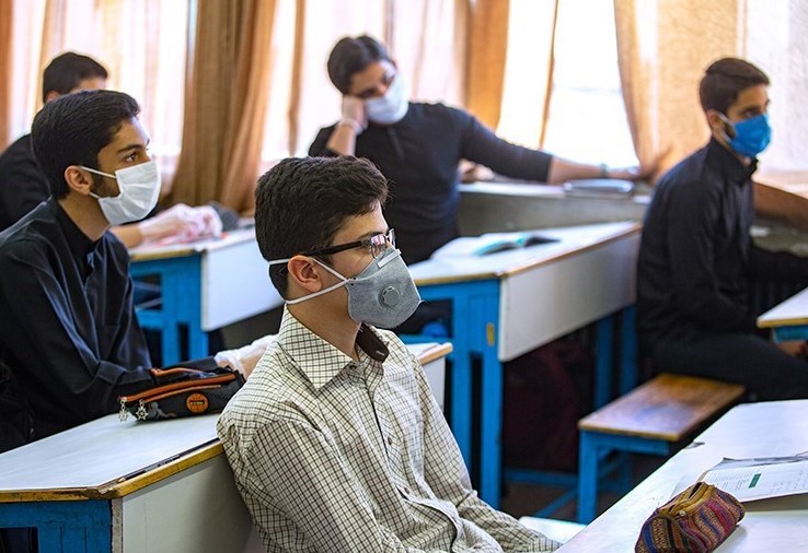باید به سلامت دانش آموزان درمقابل بیماری کرونا توجه ویژه شود