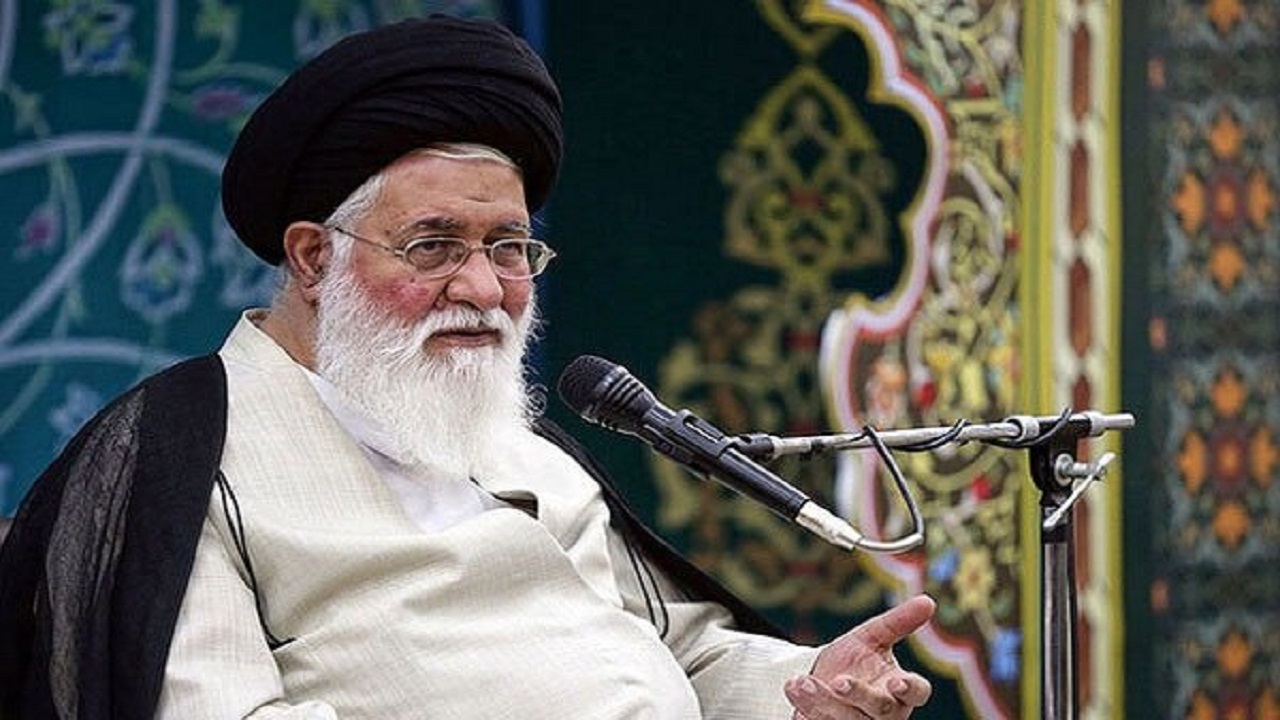 مسائل زندگی، ازدواج و معیشت جوانان و طلاب دچار مشکلات فراوانی است