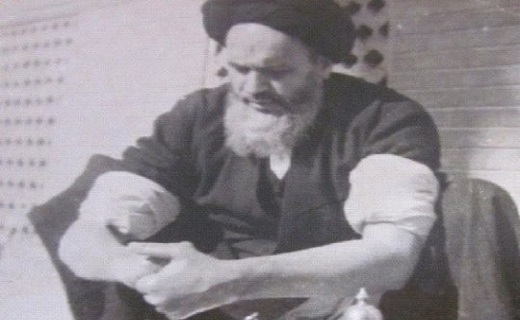 امام خمینی(ره)در بیان محافظ قمی اش/از خاطره اولین دیدار تا امام وکیل عروس ها می&zwnj;شدند&nbsp;