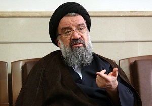 همه ما مدیون امام خمینی(ره) هستیم/ شیطنت آمریکا کمتر نشده است