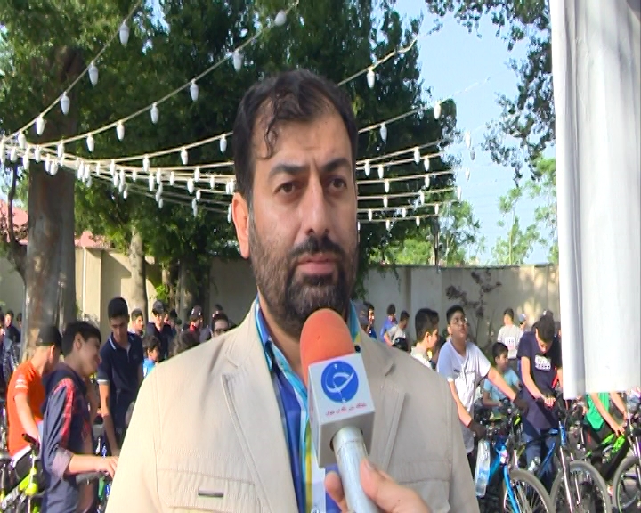 رکابزنی ۱۵۰ نوجوان بسیجی رشت در سالگرد ارتحال امام خمینی (ره) + عکس