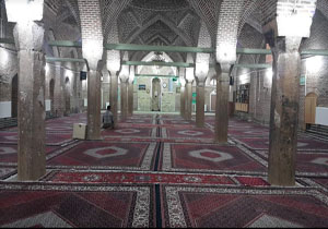 تداوم تعطیلی مساجد در مهاباد