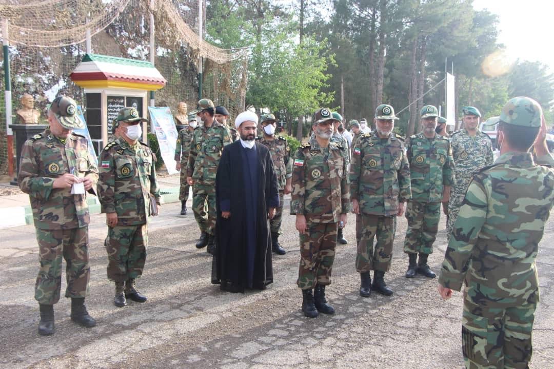 بازدید امیر سرلشکر موسوی از مرکز تربیت و آموزش ٠٢ شهید انشایی
