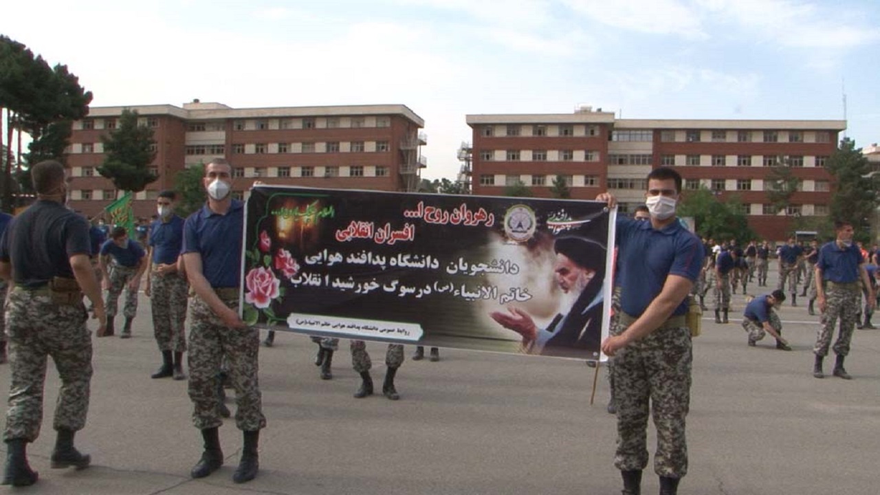 کوهپیمایی دانشجویان پدافند هوایی خاتم الانبیا(ص) به مناسبت ارتحال امام خمینی