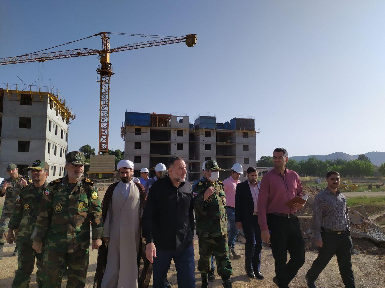 امیر سرتیپ حیدری از پروژه منازل سازمانی ارتش در اسلام آباد غرب بازدید کرد