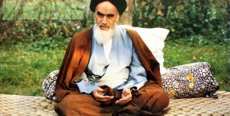 از احترام به همسر تا نوع برخورد مقابل زنان بی حجاب / دیدگاه امام خمینی (ره) درباره بانوان چه بود؟