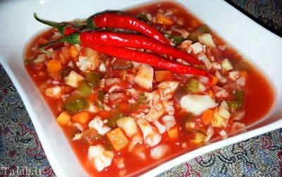 روش تهیه ۲ ترشی خوشمزه با گوجه فرنگی