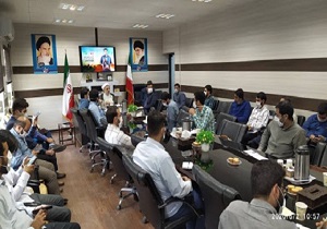 دانشجویان موانع پیشرفت و تخلفات را گزارش دهند