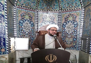 امام خمینی به معنی واقعی کلمه ابرقدرت‌ها را تحقیر کرد