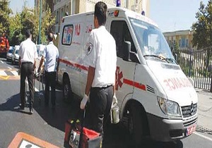اعزام ۲ بیمار بدحال سروآبادی به بیمارستان بعثت