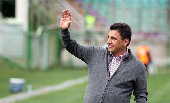 قلعه نویی: هیچ کس اندازه من از تعلیق فوتبال ایران ضرر نکرد/ کی روش وزن فوتبالمان را بالا برد