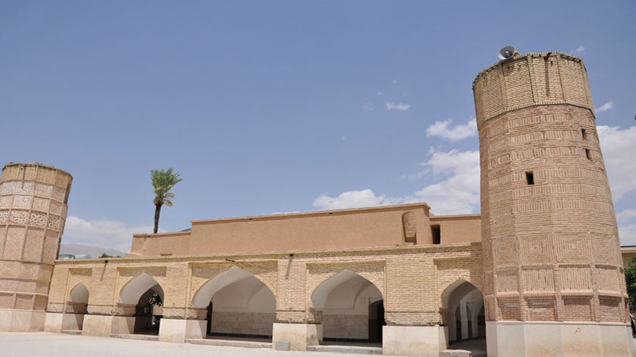 مسجد جامع داراب از شاخص‌ترین مساجد جهان در دوره سلجوقی